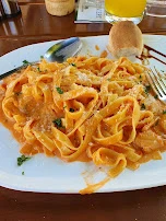 Tagliatelle Al Salmone
